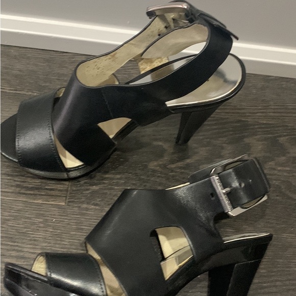 Michael Kors - Picture 3 of 5